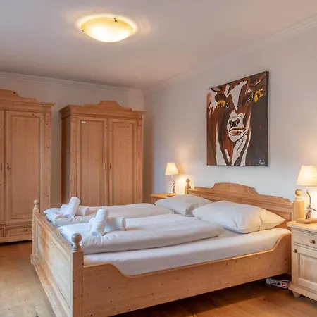 Kitz Thirty Nine Apartment *
